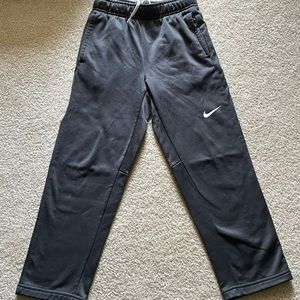 Boys Nike Therma-Fit Joggers